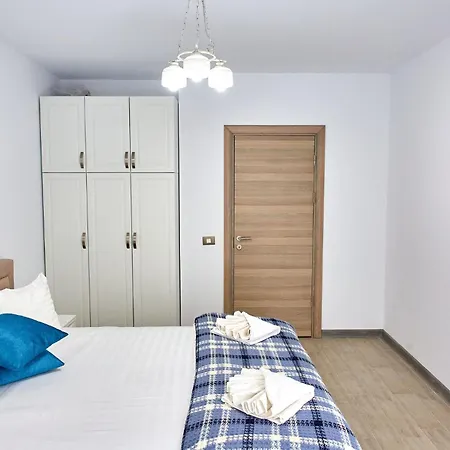Atlantis By Alz Apartment